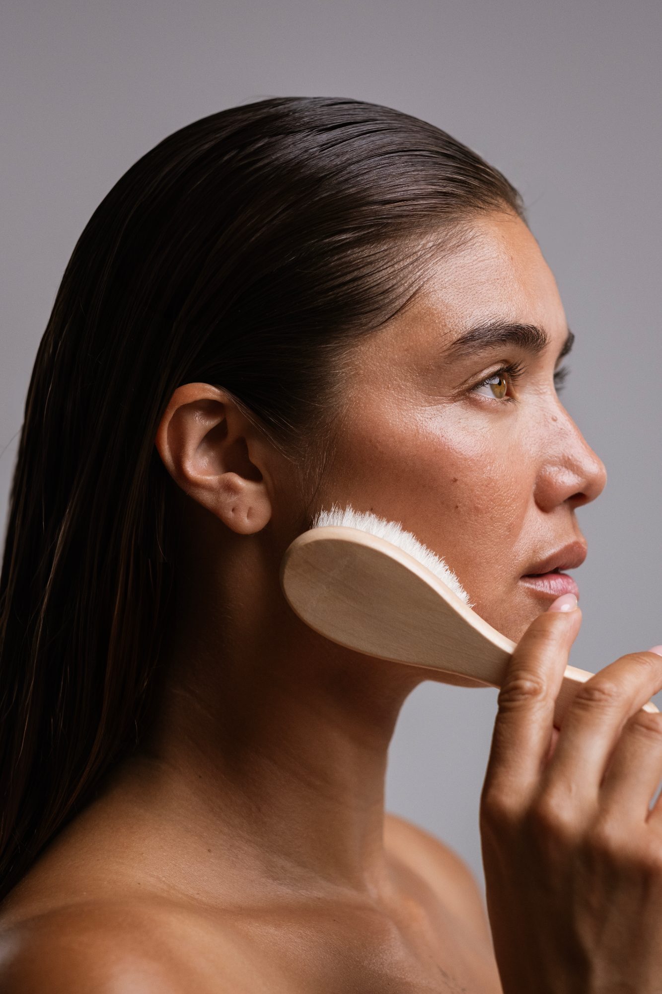 Face Glow Brush — Roll On Jade - 2